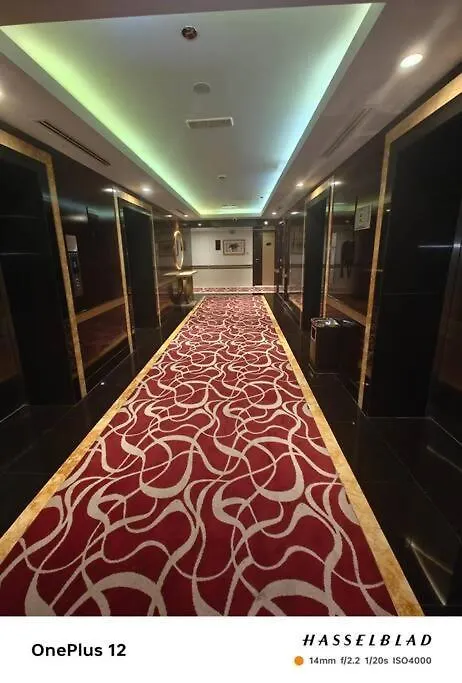 Luxurious Apartment 500 Meters Next To Dubai Mall